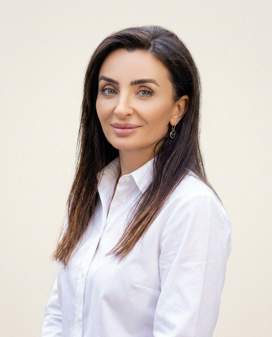 Stela Dropca, Lead Broker